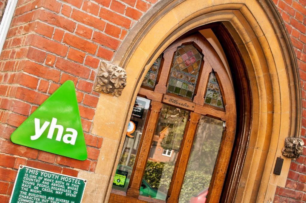 Yha Canterbury Hostel Exterior photo